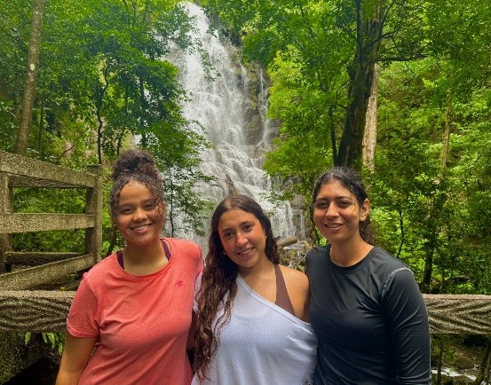 Students in Costa Rica